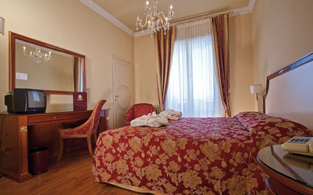Hotel Terme Salus Abano Terme Buitenkant foto