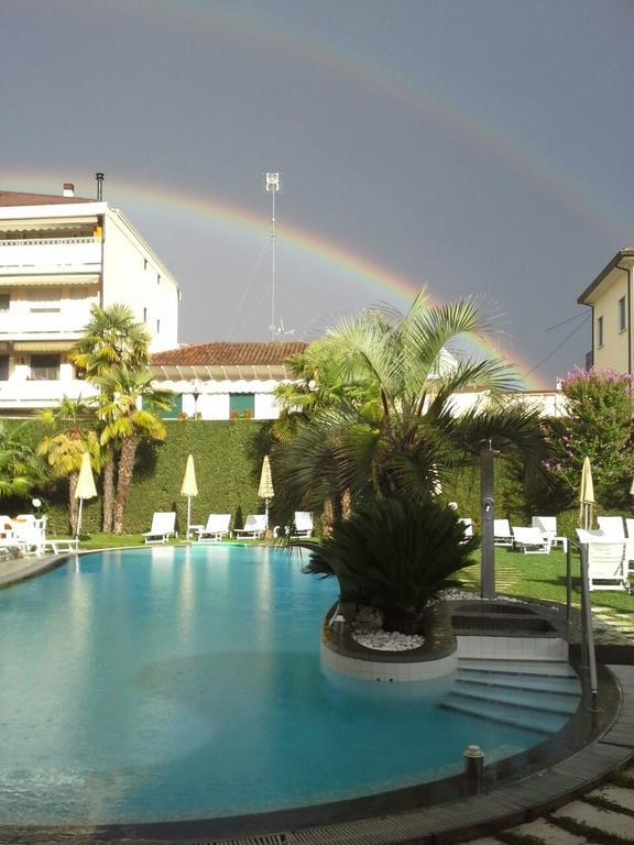 Hotel Terme Salus Abano Terme Buitenkant foto